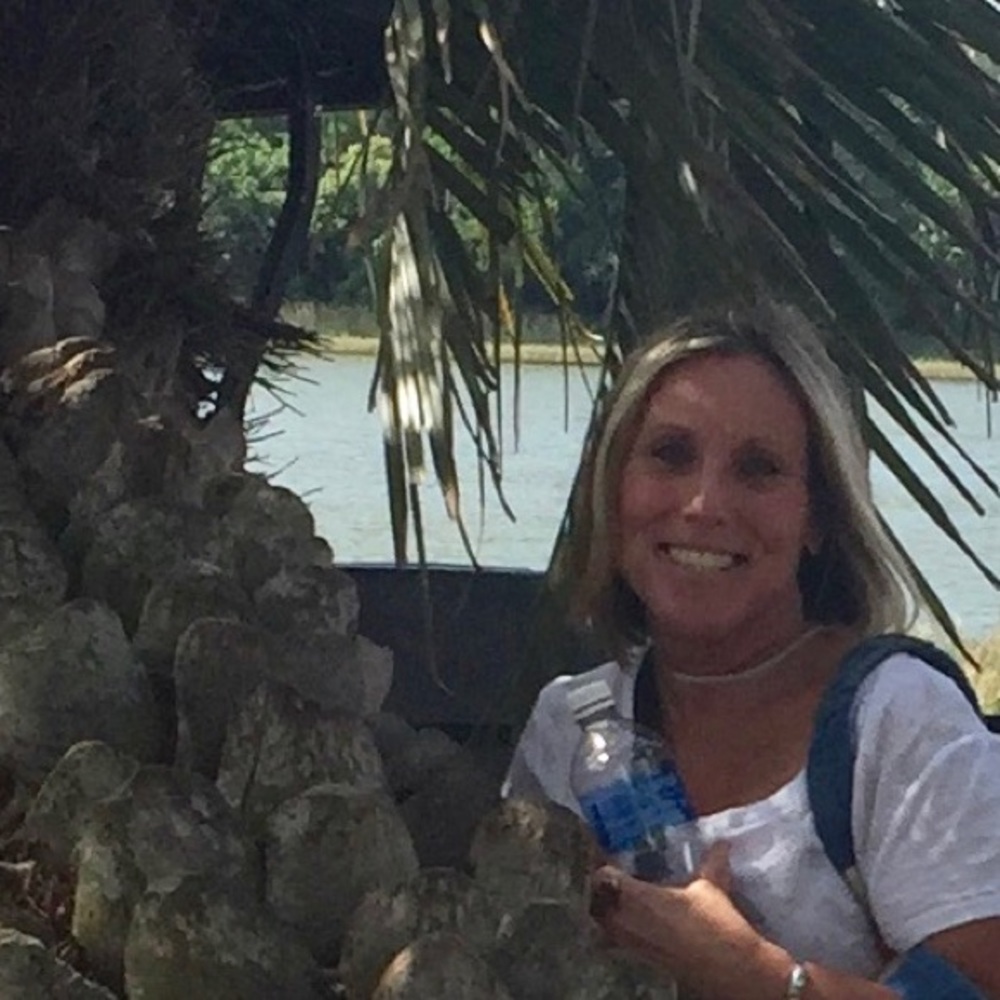 Meet your Posher, Denise